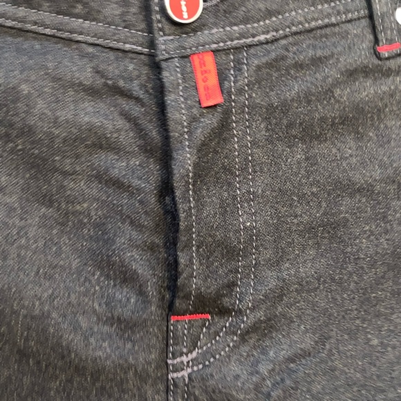 Kiton Napoli Men’s 3-Button 96% Wool Dress Pants in Black - Picture 7 of 15